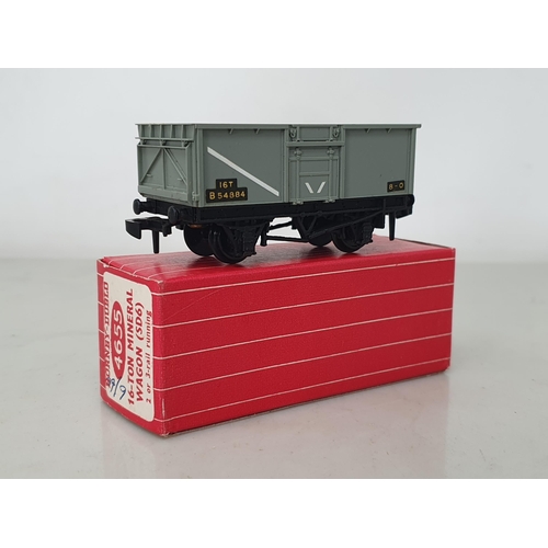 1094 - A boxed Hornby Dublo rare 4655 open brake gear grey Mineral Wagon, M, box in superb condition with p... 