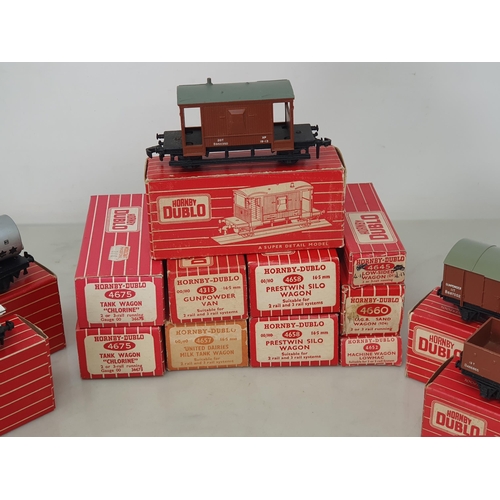 1096 - Fifteen boxed Hornby Dublo 2-rail Wagons, all Nr M-M, boxes VG-Ex, some unused 4657, 2x 4675, 2x 431... 