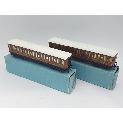 1099 - A pair of boxed Hornby Dublo D1 LNER 1/3rd Coaches, M, boxes 1/49, superb condition