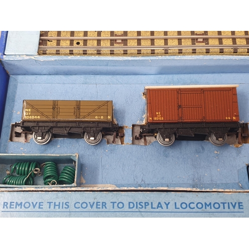 1101 - A boxed Hornby Dublo EDG7 LNER Royal Scot Set, contents Nr M-M, LNER transfers uniform both sides, c... 