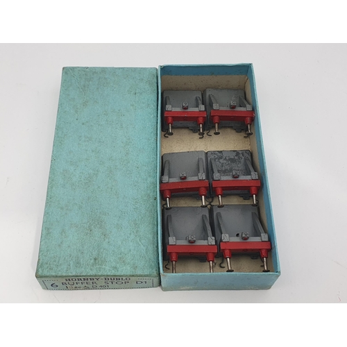 1106 - A Hornby Dublo pre-war D1 Box of 6x Buffers, very hard item to find. Box contains 6x genuine pre-war... 