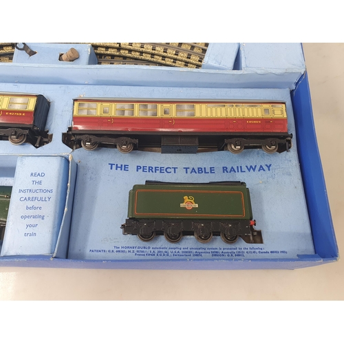 1112 - A boxed Hornby Dublo EDP11 Silver King gloss Set, Nr M, very slight mark to tender where it has been... 