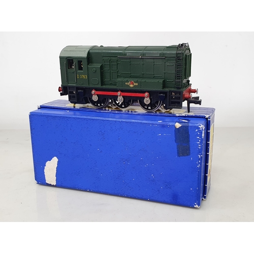 1114 - A boxed Hornby Dublo 3231 Diesel Shunter, superb example, unused, box Nr perfect, small tape marks o... 