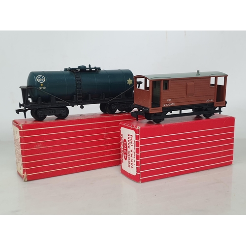 1118 - A boxed Hornby Dublo 4685 Caustic Liquor Wagon, M, box Ex complete with white type packing rings and... 