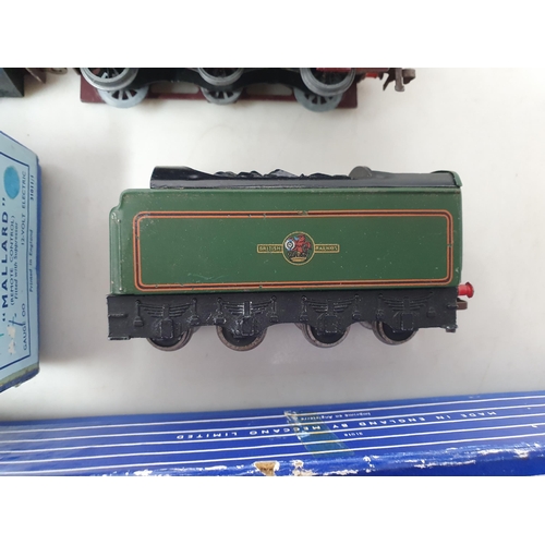 1197 - Five Hornby Dublo Locomotives including L11 'Mallard' (locomotive only boxed), matt 'Duchess of Mont... 
