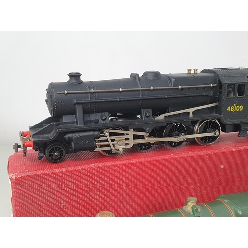 1198 - A boxed Hornby Dublo 2225 2-8-0 8F Locomotive, Nr M, box VG with instructions and an unboxed 'Bristo... 