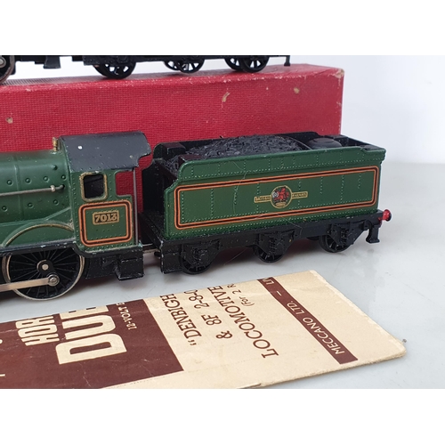 1198 - A boxed Hornby Dublo 2225 2-8-0 8F Locomotive, Nr M, box VG with instructions and an unboxed 'Bristo... 
