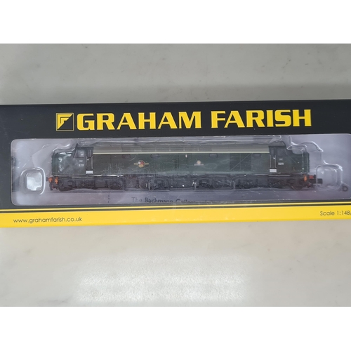 1210 - A boxed Graham Farish N gauge Class 40 'Mauretania' Locomotive in BR green livery