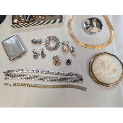 190 - A small collection of Costume Jewellery, Compacts, lacquered Trinket Box etc