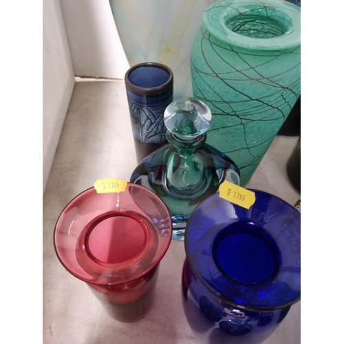 339 - A quantity of Art Glass and Art Pottery including Jugs, Vases, etc, (R4)