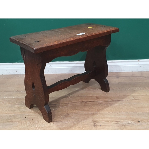 462 - An oak Plank Stool 1ft 11in W x 1ft 5in H (R3)