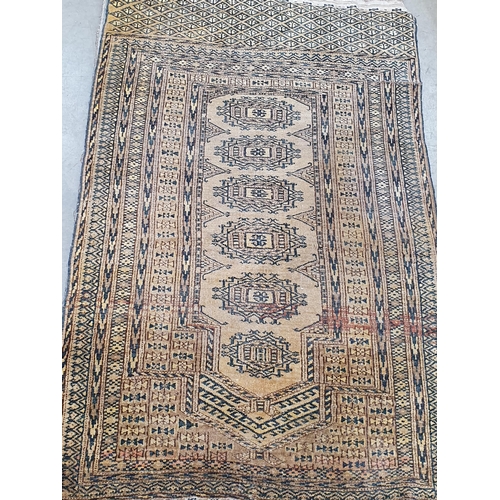 525 - Three old woollen Persian Rugs 4ft 8in L x 3ft W, 4ft L x 3ft W and 2ft 6in L x 2ft W (R5)