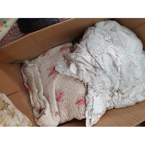 559 - A Box of assorted Quilts, a pair of Curtains, Table Linen, etc. (R6).