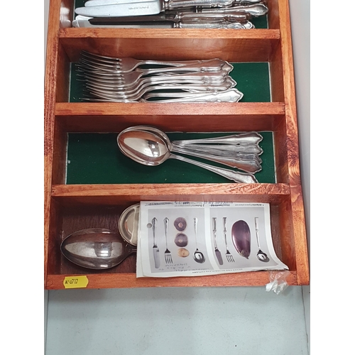 627 - A tray of plated Cutlery, (R4)