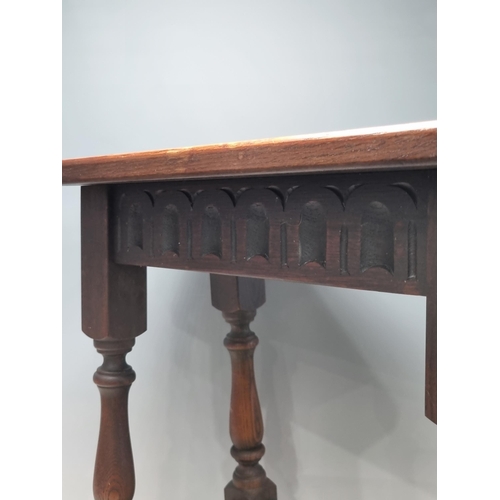 907 - A reproduction oak Joint Stool, 18 1/2in H, (R9)