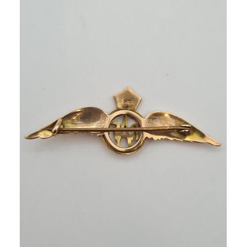 182 - An R A F Sweetheart Brooch in 9ct gold, approx 3.90gms