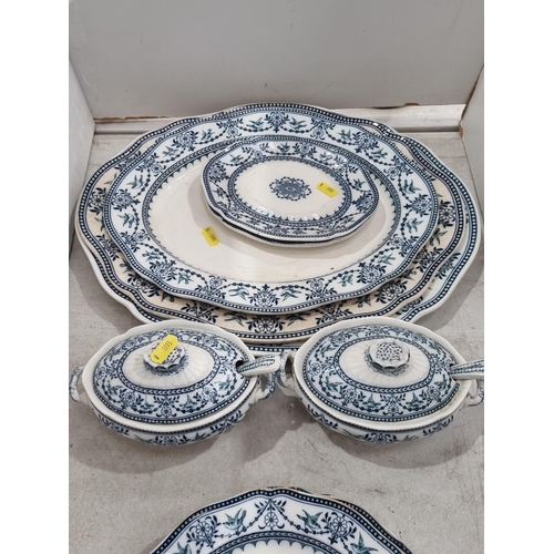 285 - A Wedgwood 'Raphael' part Dinner Service including a pair of Sauce Tureens and Ladles, Meat Dishes a... 