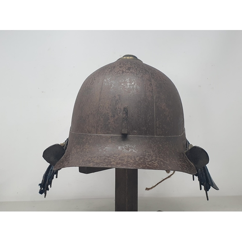 1046 - An Edo period Japanese Helmet - Kabuto - in good complete original condition including lining