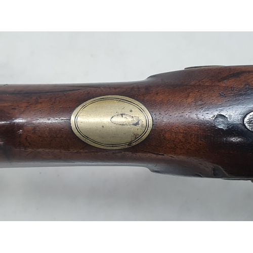 1058 - A 16 bore flintlock Officers fusil. Full stocked, based on the 'Brown Bess' pattern with engraved br... 