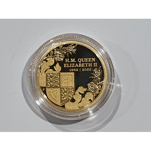 322 - An Australia 2022 gold proof Queen’s Platinum Jubilee 25 Dollars, in case, with COA