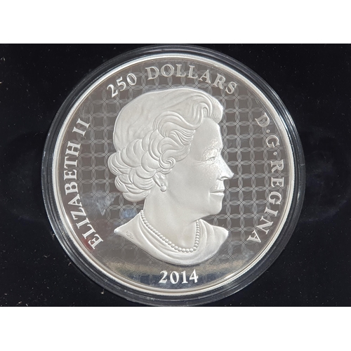 335 - A Canada 2014 fine silver 1kg $250 Coin, in fitted case, with COA (mintage 600)