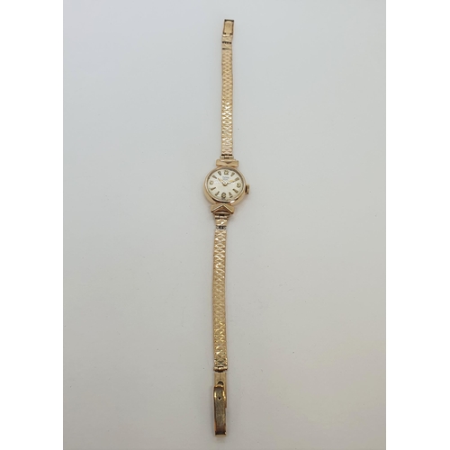 137 - A lady's Tudor Royal manual wind Wristwatch the brushed effect dial with arabic numerals to quarters... 