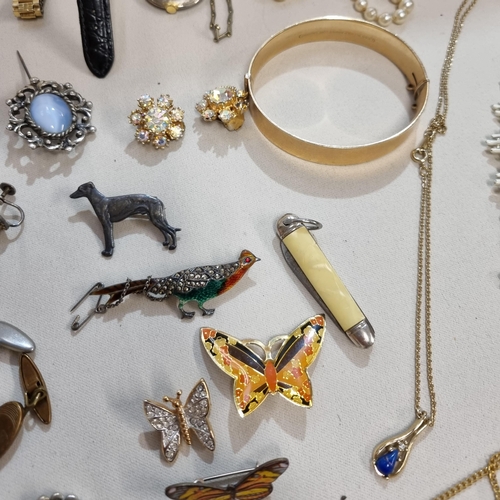 278 - A collection of vintage Costume Jewellery and Watches including amber type Necklace