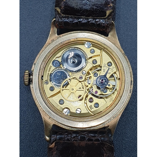 150 - A Gentleman's Rotary Wristwatch with circular dial, 16 jewel Swiss movement, in 9ct gold case, Birmi... 