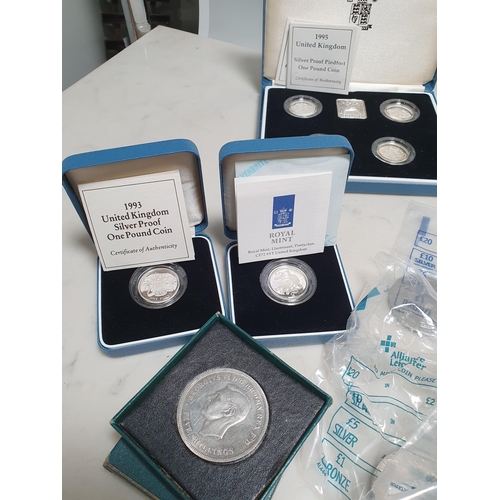 243 - A collection of mainly modern Commemorative Coins to include a silver proof Piedfort One Pound Coin ... 