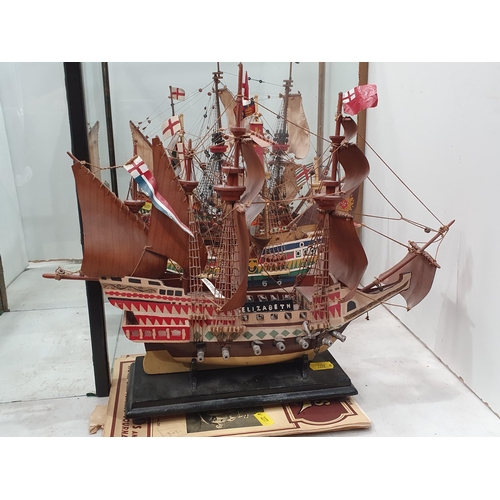 315 - Three models of masted vessels, two with glass cases, (R4)