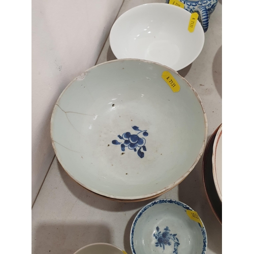 318 - A selection of Chinese ceramics including blue and white Bowls, a Ginger Jar, a famille rose Bowl, a... 