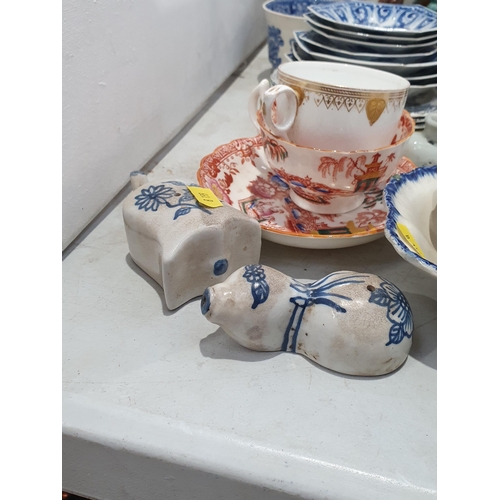 322 - A collection of Chinese porcelain including blue and white Saucers, a dragon Inkwell, Brush Washers,... 