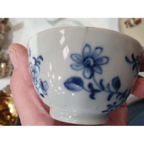 340 - A selection of 18th Century English and Chinese Tea Bowls and Saucers with floral chinoiserie design... 