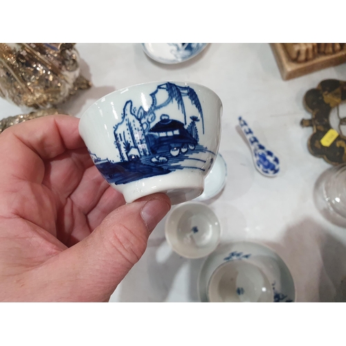 340 - A selection of 18th Century English and Chinese Tea Bowls and Saucers with floral chinoiserie design... 