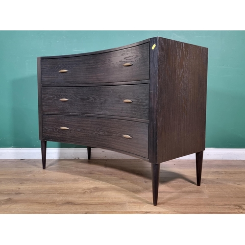 452 - A good quality modern black ash concave Chest of three long drawers 3ft 8in W x 2ft 10in H (R5)