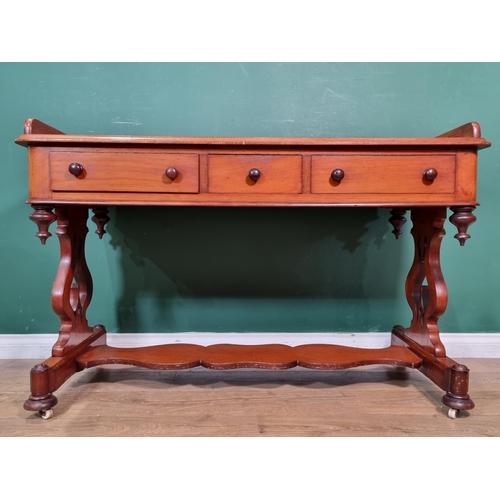 479 - A Victorian cedar wood Dressing Table fitted three frieze drawers 4ft 1in W x 2ft 8in H (R5)