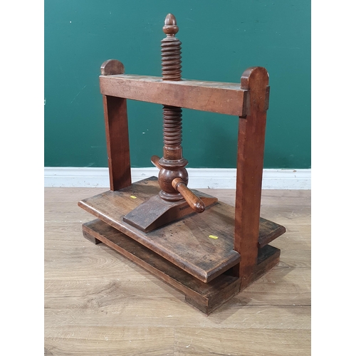 600 - An antique mahogany Book Press 2ft 5in H x 1ft 11in W (R7)