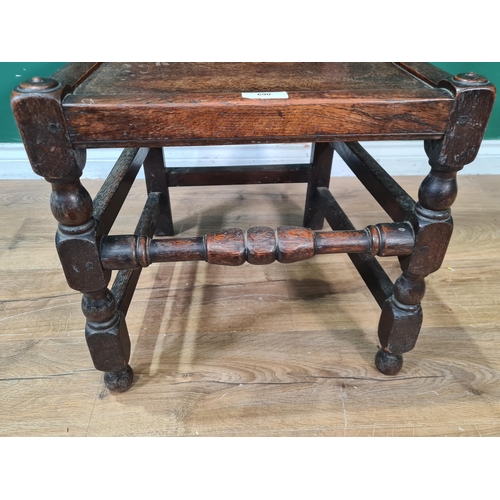 690 - A Victorian carved oak Hall Chair (R6)