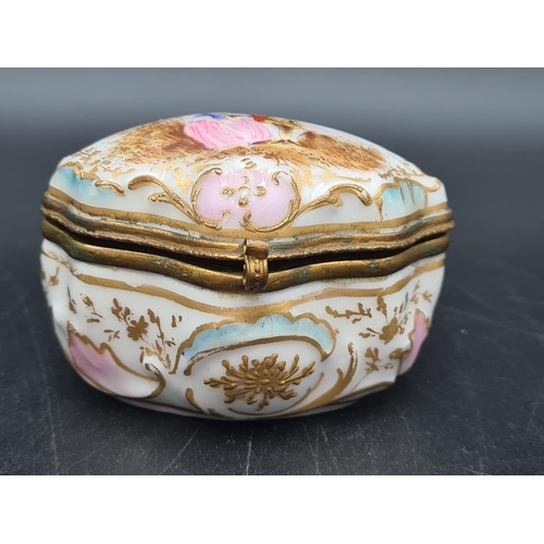 98 - A Dresden porcelain Trinket Box painted lovers in landscape, gilt interior, 3in (CAB)