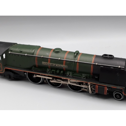 1022 - A boxed Hornby Dublo EDL12 matt 'Duchess of Montrose' Locomotive, Nr M a few very small marks, tende... 