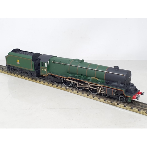 1031 - A boxed Classic Collections Limited Edition C9 'Princess Anne' Locomotive in BR green livery, M, box... 