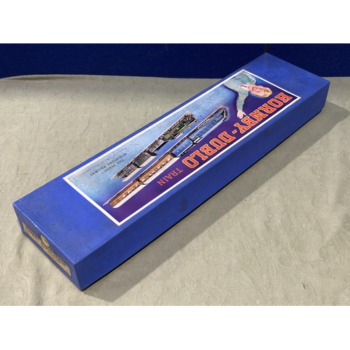 1010 - A boxed pre-war Hornby Dublo EDG7 LNER Set, outstanding condition, locomotive a near perfect with br... 