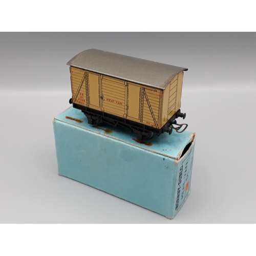 1011 - A boxed pre-war Hornby Dublo D1 S.R. Meat Van, Nr M slight staining to roof on each end, no fatigue ... 