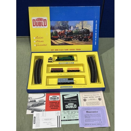 1017 - A boxed Hornby Dublo 2006 0-6-0 Goods Set, outstanding example, early version with metal couplings, ... 