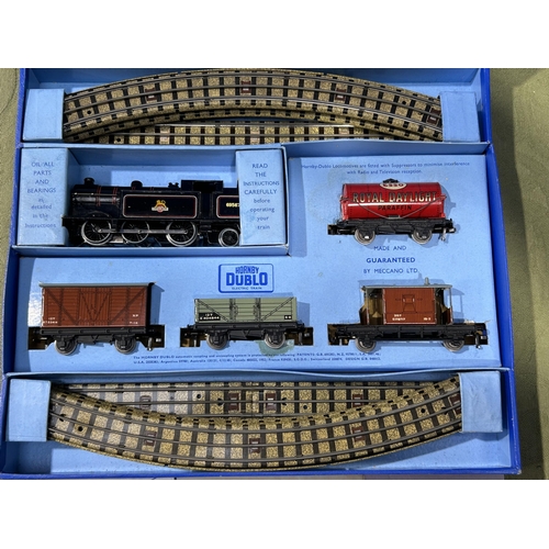 1024 - A boxed Hornby Dublo EDG17 0-6-2T Goods Set with gloss locomotive, contents unused in mint condition... 