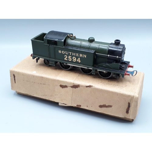 1046 - A pre-war Hornby Dublo factory repair EDL7 SR 0-6-2T, Nr M shows signs of handling, armature looks n... 