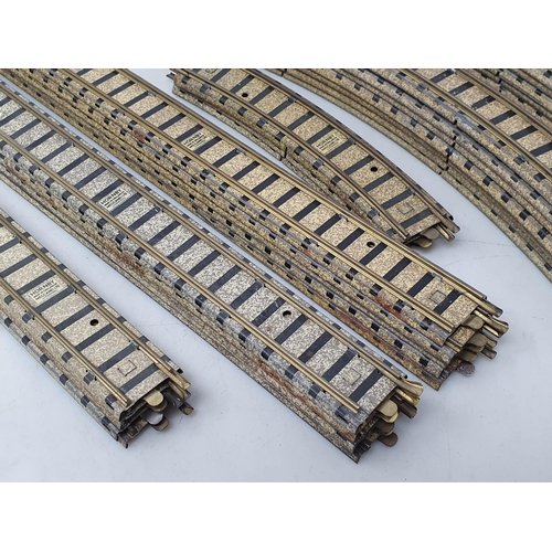 1047 - 31x pieces of unboxed pre-war Hornby Dublo clockwork Track, including 14x curves, 10 straights, 3 1/... 