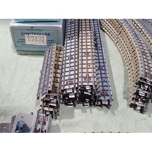 1160 - Over 100 pieces of Hornby Dublo unboxed 3 rail Track, a Transformer and Controller, VG-Ex