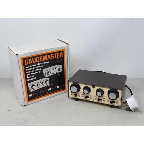 1168 - A boxed Gaugemaster 2 Track Controller with brake simulator, box indicated Model DS, appears virtual... 