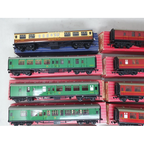 1170 - Nine Hornby Dublo Coaches including SR Corridor, SR Suburban, 3 rail Restaurant Car, 2 rail T.P.O Se... 